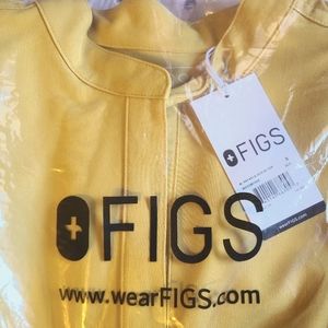 NWT rafaela oversize figs gold scrub top